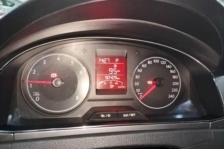 Used Volkswagen Santana 2018 1.5L Automatic Comfort Edition Instrument Cluster