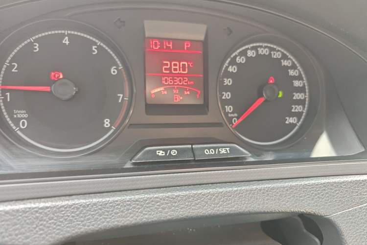 Used Volkswagen Santana 2018 1.5L Automatic Fashion Edition Instrument Cluster