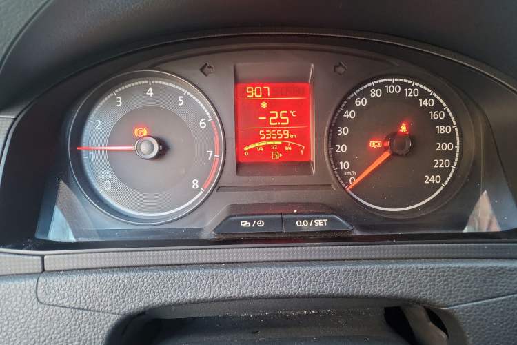Used Volkswagen Santana 2018 1.5L Manual Fashion Edition Instrument Cluster