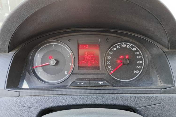 Used Volkswagen Santana 2018 1.5L Manual Fashion Edition Instrument Cluster