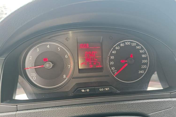 Used Volkswagen Santana 2018 1.5L Manual Fashion Edition Instrument Cluster