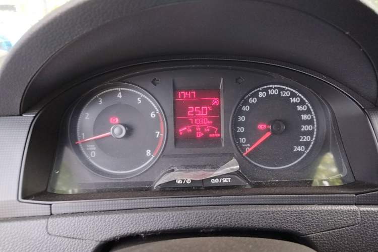 Used Volkswagen Santana 2018 1.5L Manual Fashion Edition Instrument Cluster