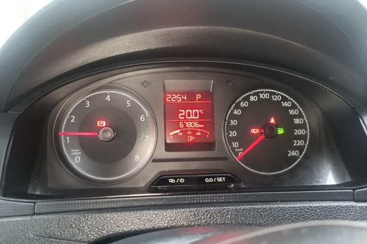 Used Volkswagen Santana 2018 1.5L Automatic Fashion Edition Instrument Cluster