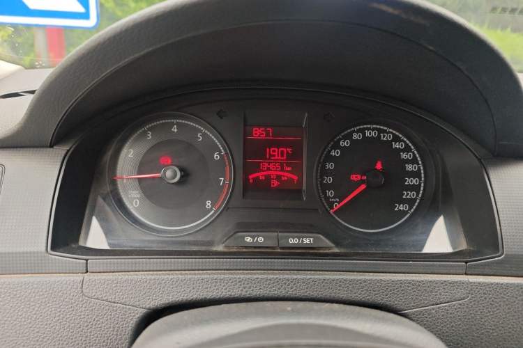 Used Volkswagen Santana 2018 1.5L Manual Fashion Edition Instrument Cluster