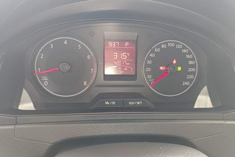 Used Volkswagen Santana 2018 1.5L Automatic Fashion Edition Instrument Cluster