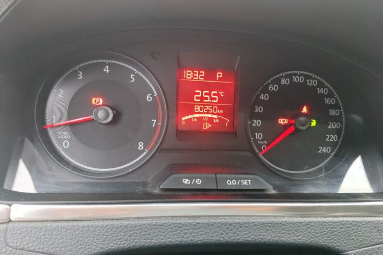 Used Volkswagen Santana 2018 1.5L Automatic Fashion Edition Instrument Cluster