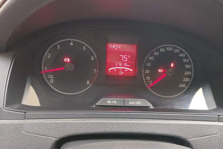 Used Volkswagen Santana 2018 1.5L Manual Fashion Edition Instrument Cluster