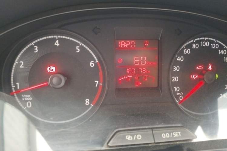 Used Volkswagen Santana 2018 1.5L Automatic Comfort Edition Instrument Cluster