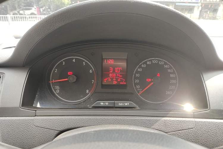 Used Volkswagen Santana 2018 1.5L Manual Fashion Edition Instrument Cluster