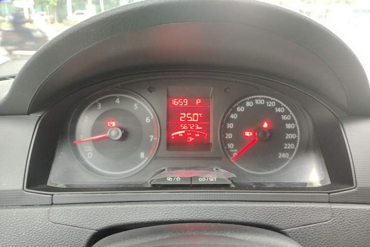 Used Volkswagen Santana 2018 1.5L Automatic Fashion Edition Instrument Cluster