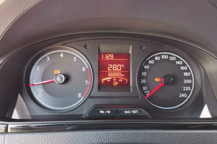 Used Volkswagen Santana 2018 1.5L Manual Fashion Edition Instrument Cluster