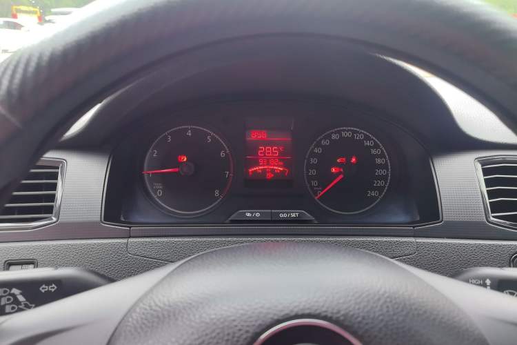 Used Volkswagen Santana 2018 1.5L Manual Fashion Edition Instrument Cluster