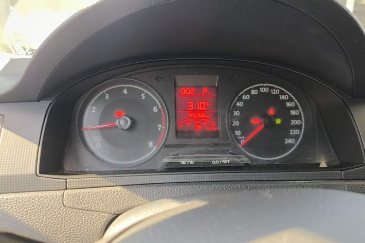 Used Volkswagen Santana 2018 1.5L Automatic Fashion Edition Instrument Cluster