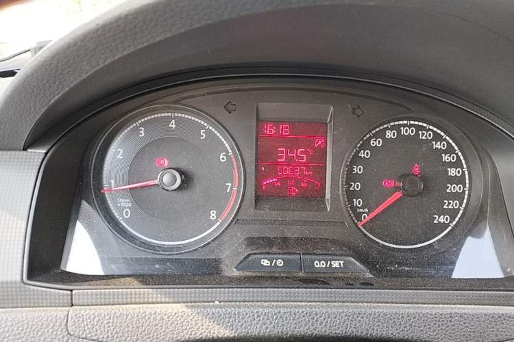 Used Volkswagen Santana 2018 1.5L Manual Fashion Edition Instrument Cluster