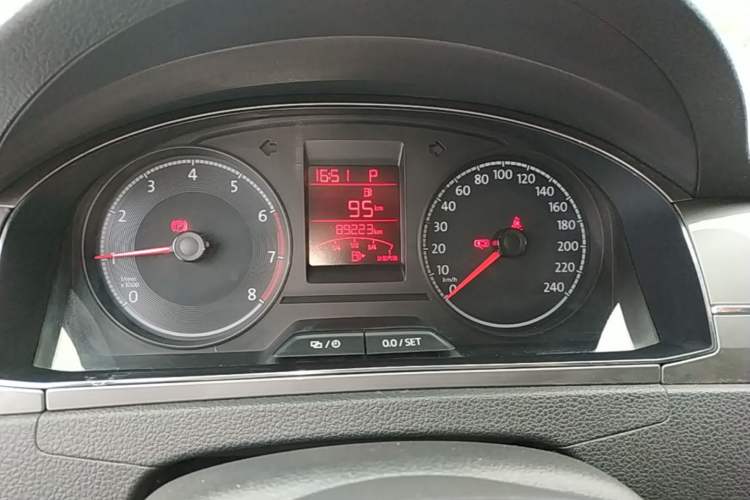 Used Volkswagen Santana 2018 1.5L Automatic Comfort Edition Instrument Cluster