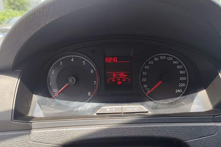 Used Volkswagen Santana 2018 1.5L Manual Fashion Edition Instrument Cluster