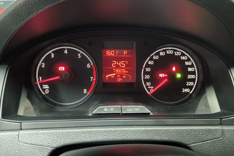 Used Volkswagen Santana 2018 1.5L Automatic Fashion Edition Instrument Cluster