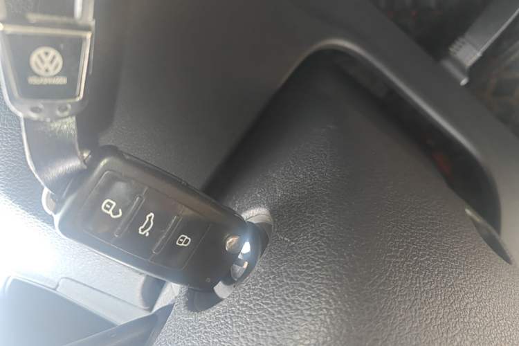 Used Volkswagen Santana 2018 1.5L Automatic Fashion Edition Interior 1