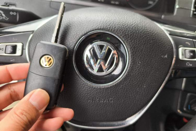 Used Volkswagen Santana 2018 1.5L Automatic Comfort Edition Interior 1