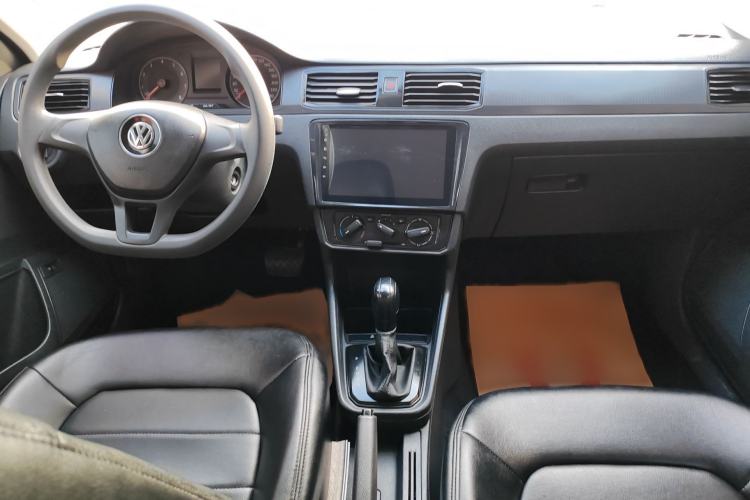 Used Volkswagen Santana 2018 1.5L Automatic Fashion Edition Interior 1