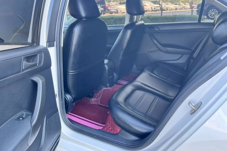 Used Volkswagen Santana 2018 1.5L Automatic Fashion Edition Interior 2