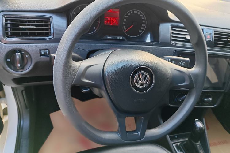 Used Volkswagen Santana 2018 1.5L Automatic Fashion Edition Interior 2
