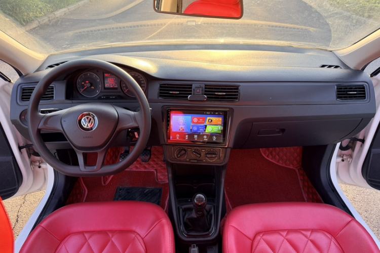 Used Volkswagen Santana 2018 1.5L Manual Fashion Edition Interior 2