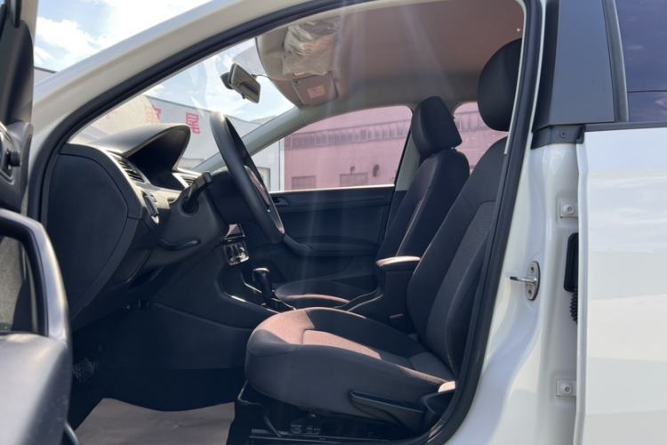 Used Volkswagen Santana 2018 1.5L Automatic Fashion Edition Interior 7