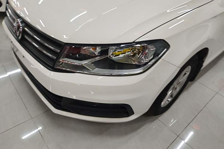 Used Volkswagen Santana 2018 1.5L Automatic Fashion Edition Left Front Headlight