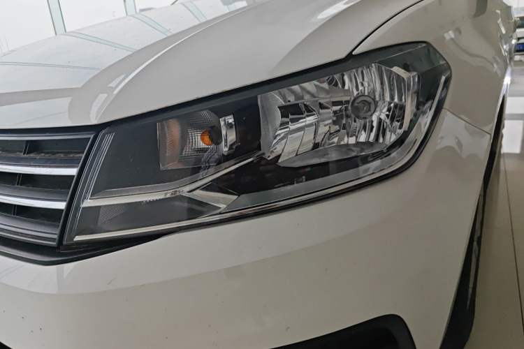 Used Volkswagen Santana 2018 1.5L Manual Fashion Edition Left Front Headlight