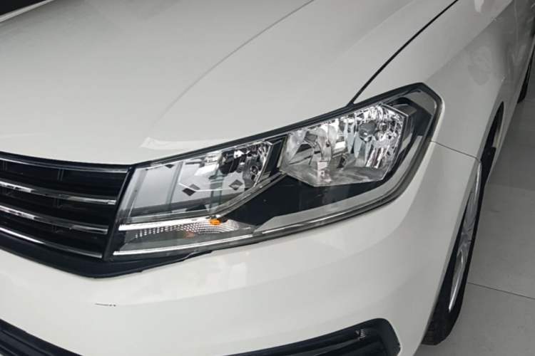 Used Volkswagen Santana 2018 Haval H9 1.5L Automatic Comfort Edition Left Front Headlight