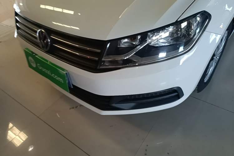 Used Volkswagen Santana 2018 1.5L Automatic Fashion Edition Left Front Headlight