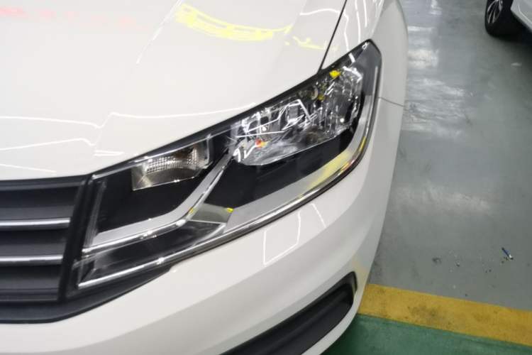 Used Volkswagen Santana 2018 1.5L Manual Fashion Edition Left Front Headlight