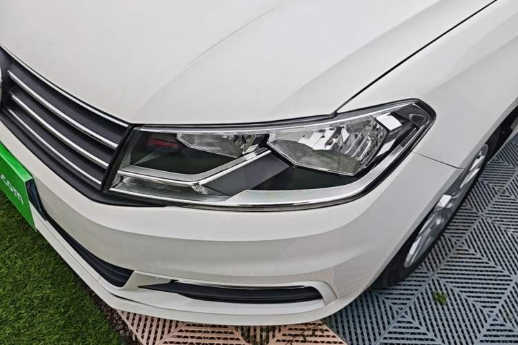 Used Volkswagen Santana 2018 1.5L Automatic Comfort Edition Left Front Headlight