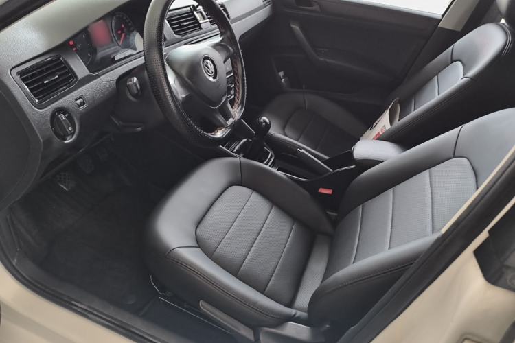 Used Volkswagen Santana 2018 1.5L Manual Fashion Edition Left Front Seat