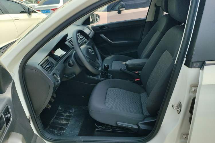 Used Volkswagen Santana 2018 1.5L Manual Fashion Edition Left Front Seat