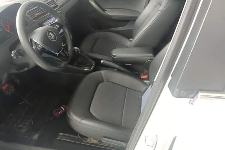 Used Volkswagen Santana 2018 Haval H9 1.5L Automatic Comfort Edition Left Front Seat