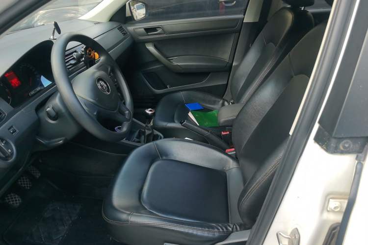 Used Volkswagen Santana 2018 1.5L Manual Fashion Edition Left Front Seat