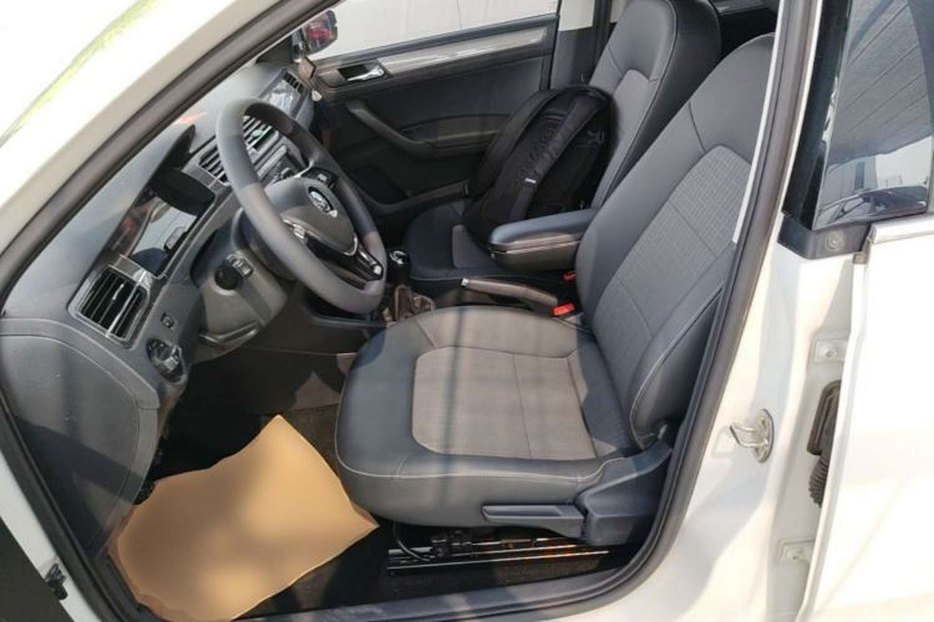 Used Volkswagen Santana 2018 1.5L Manual Comfort Edition Left Front Seat