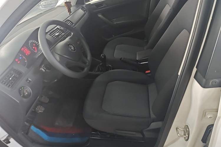 Used Volkswagen Santana 2018 1.5L Manual Fashion Edition Left Front Seat