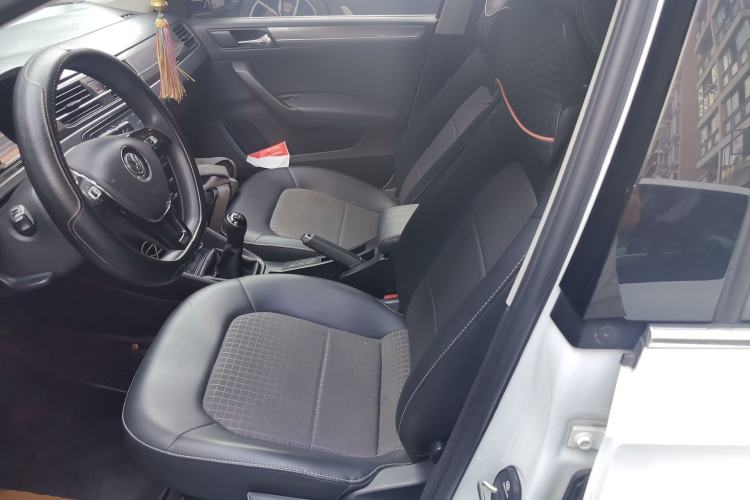 Used Volkswagen Santana 2018 1.5L Manual Comfort Edition Left Front Seat