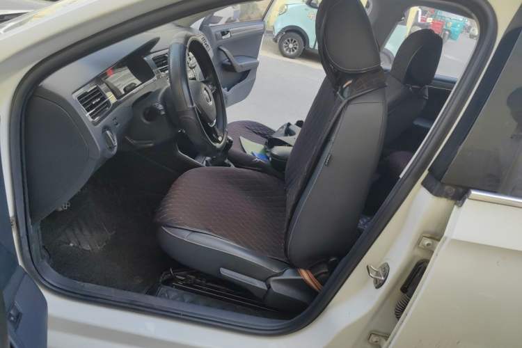 Used Volkswagen Santana 2018 1.5L Manual Comfort Edition Left Front Seat