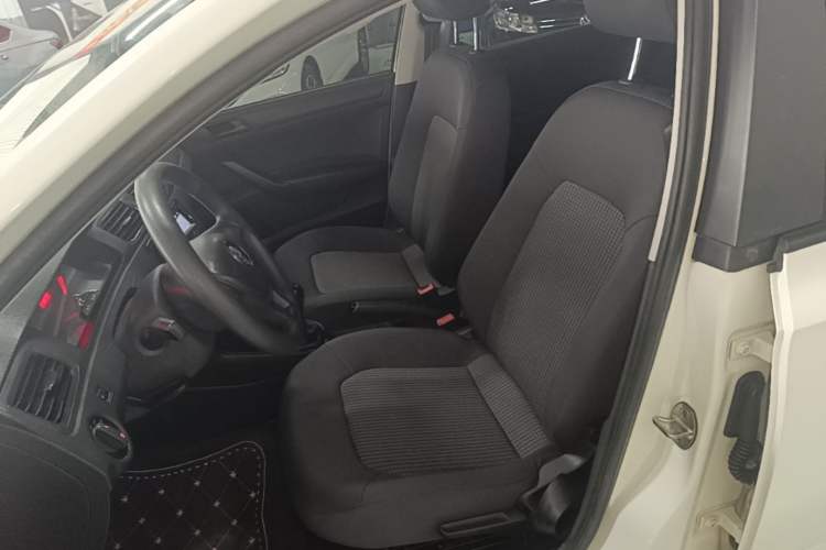 Used Volkswagen Santana 2018 1.5L Manual Fashion Edition Left Front Seat