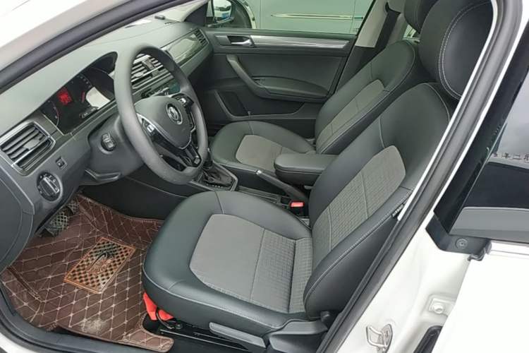 Used Volkswagen Santana 2018 1.5L Automatic Comfort Edition Left Front Seat
