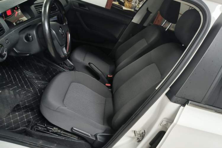 Used Volkswagen Santana 2018 1.5L Automatic Fashion Edition Left Front Seat