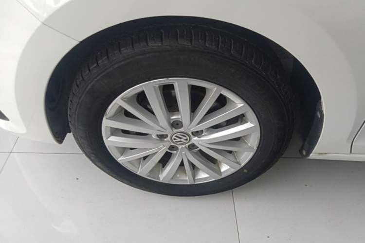 Used Volkswagen Santana 2018 Haval H9 1.5L Automatic Comfort Edition Left Front Wheel Hub