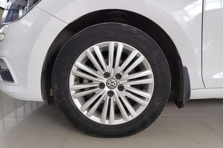 Used Volkswagen Santana 2018 1.5L Automatic Comfort Edition Left Front Wheel Hub