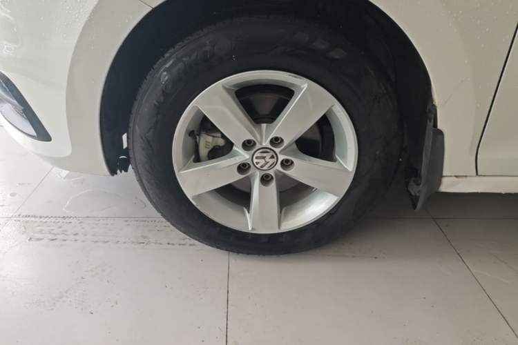 Used Volkswagen Santana 2018 1.5L Manual Fashion Edition Left Front Wheel Hub