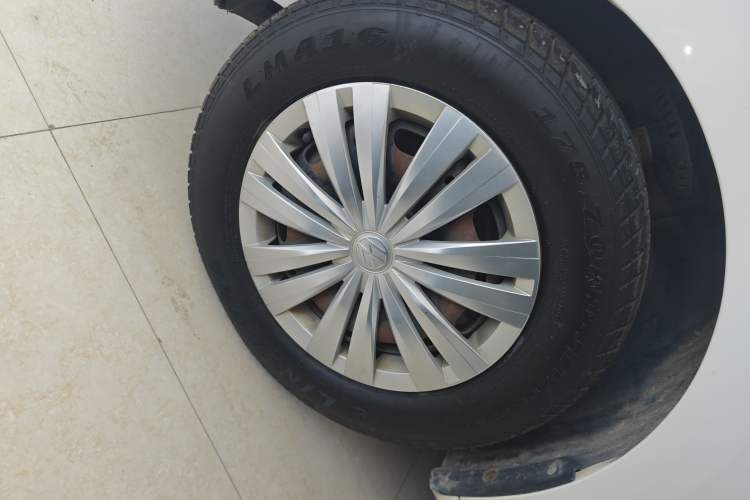 Used Volkswagen Santana 2018 1.5L Automatic Fashion Edition Left Front Wheel Hub