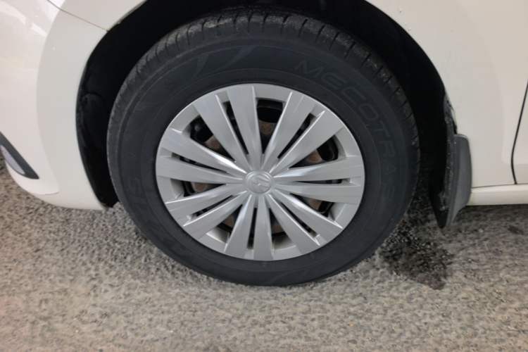 Used Volkswagen Santana 2018 1.5L Automatic Fashion Edition Left Front Wheel Hub